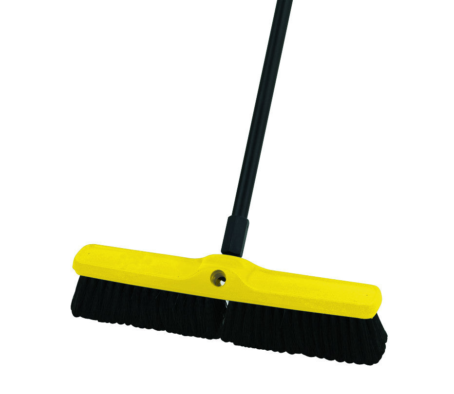 PLASTIC-B MEDIUM SWEEP POLY-P 18" BLACK